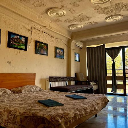 Smile Guesthouse Τυφλίδα Εξωτερικό φωτογραφία